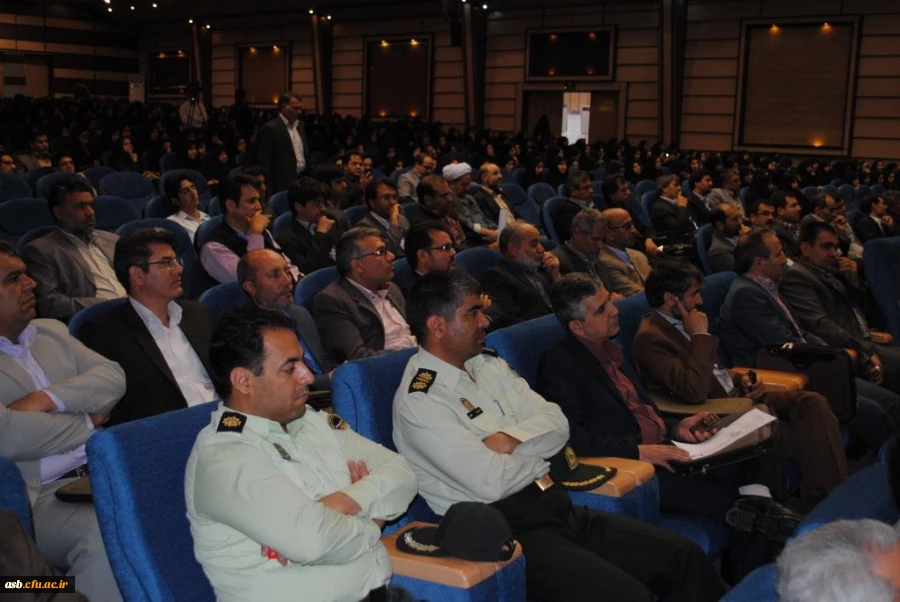 برگزاری همایش ملی "نقش ورسالت دانشگاه فرهنگیان در پرورش معلم متعهد ومتخصص " 4