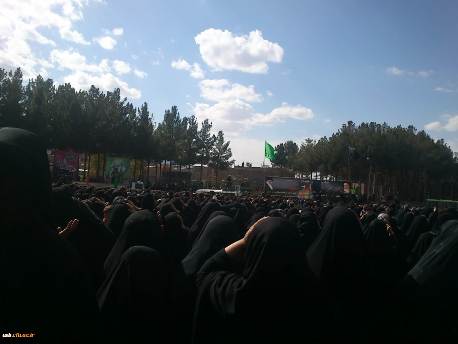 حضور پرشور کارکنان و دانشجویان پردیس امام سجاد(ع) در مراسم روز عاشورا و 13 آبان 2