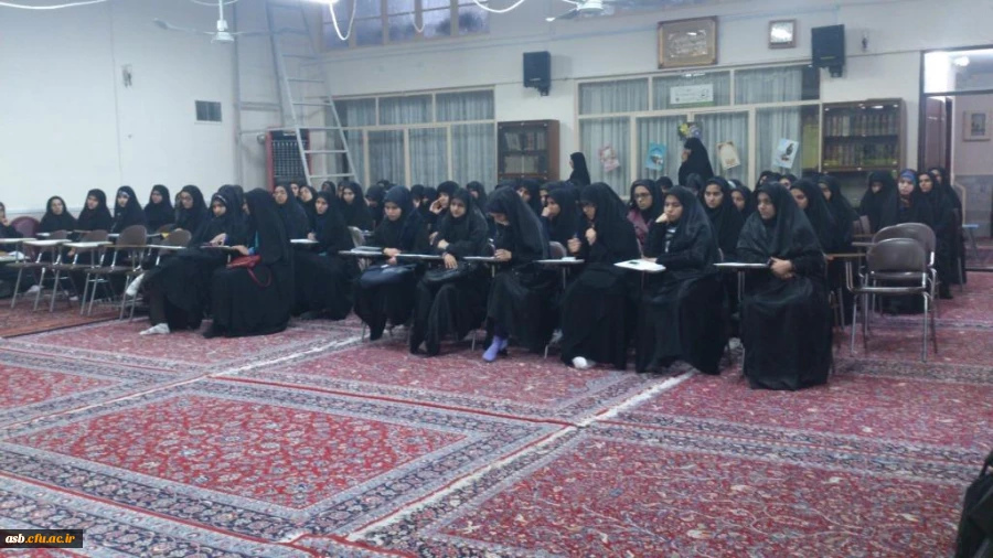 برگزاری کرسی آزاد اندیشی با موضوع جوانه های معرفت در بوستان مهدویت 3