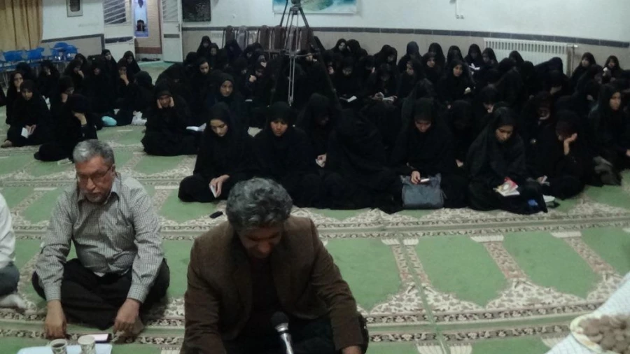 برگزاری مراسم دعای کمیل  به مناسبت هفته بزرگداشت مقام معلم 6