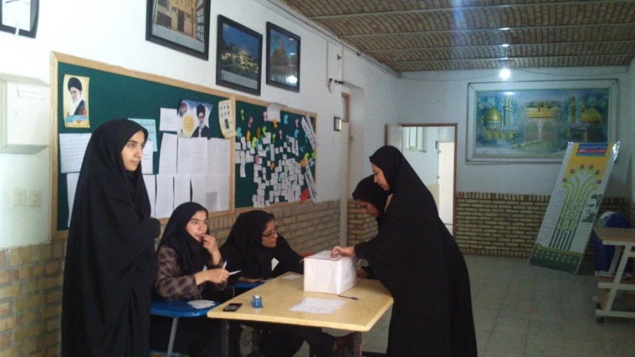 انتخابات شورای صنفی پردیس امام سجاد(ع)برگزار شد 4