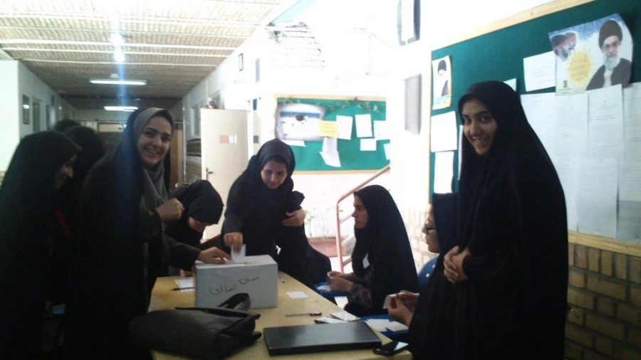 انتخابات شورای صنفی پردیس امام سجاد(ع)برگزار شد 5