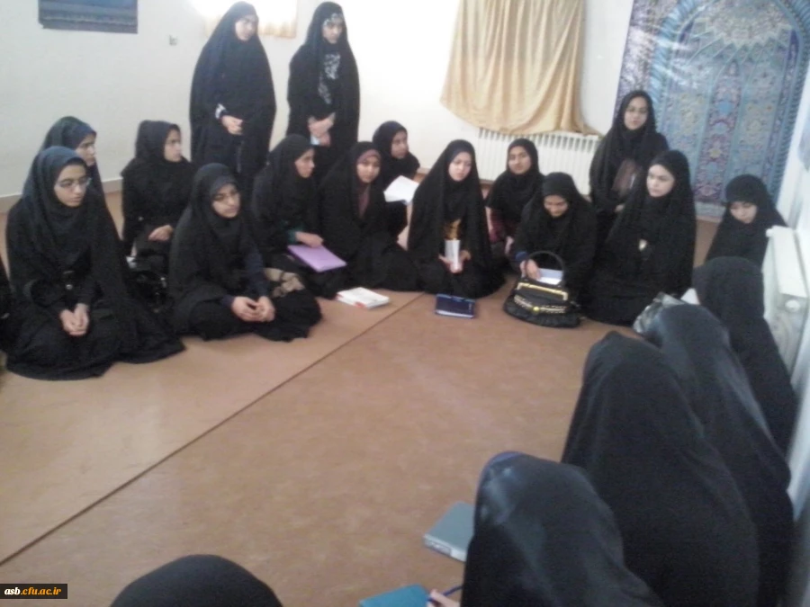 برگزاری جلسه آشنایی دانشجویان ترم اول با انجمن علمی و فعالیت های آن 2