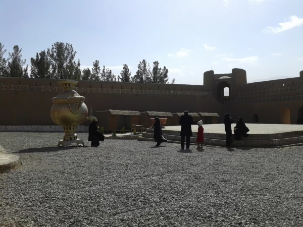 بازدید دانشجویان از قلعه بیرجند 5