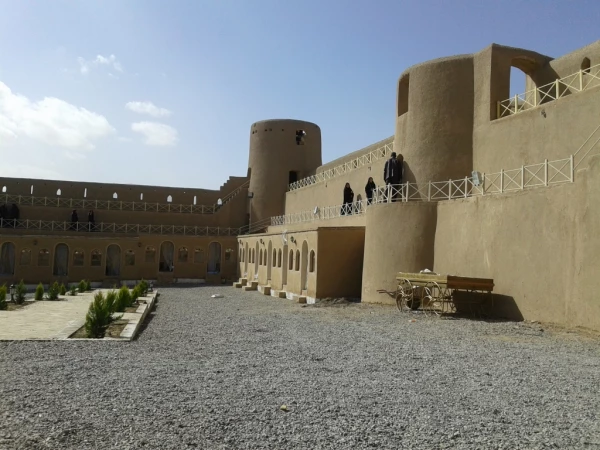 بازدید دانشجویان از قلعه بیرجند 6