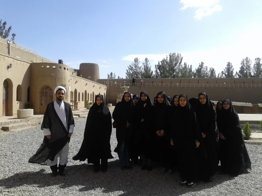 بازدید دانشجویان از قلعه بیرجند 8