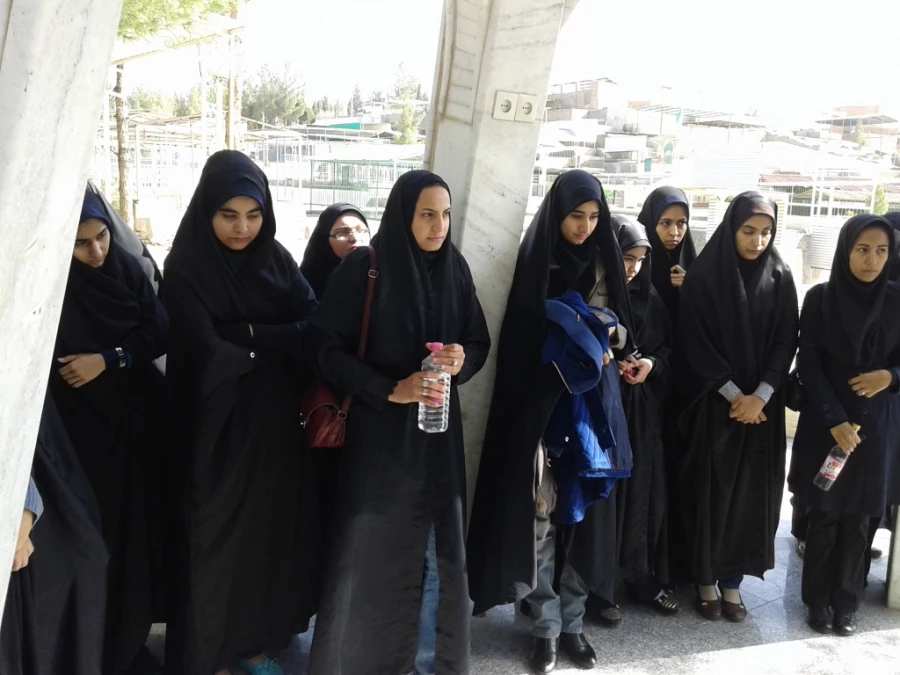 مراسم غبارروبی و عطرافشانی مزار شهدای بیرجند 13