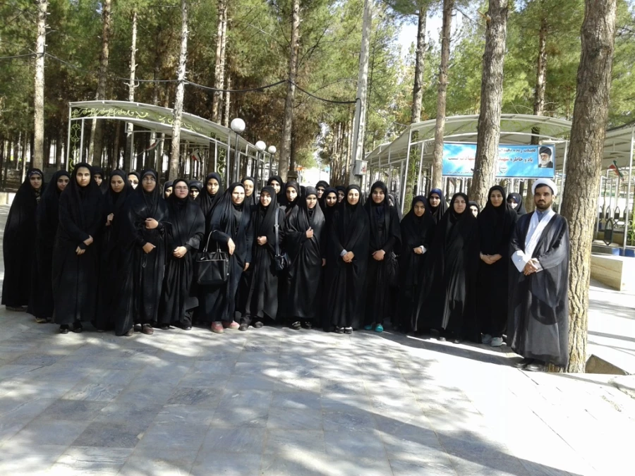 مراسم غبارروبی و عطرافشانی مزار شهدای بیرجند 20