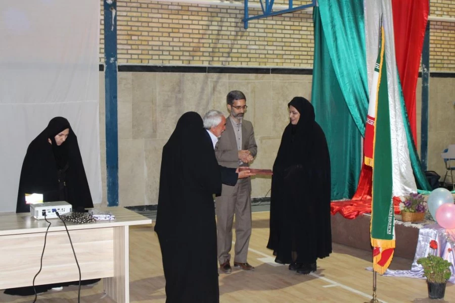 جشن بزرگداشت مقام معلم در پردیس 8