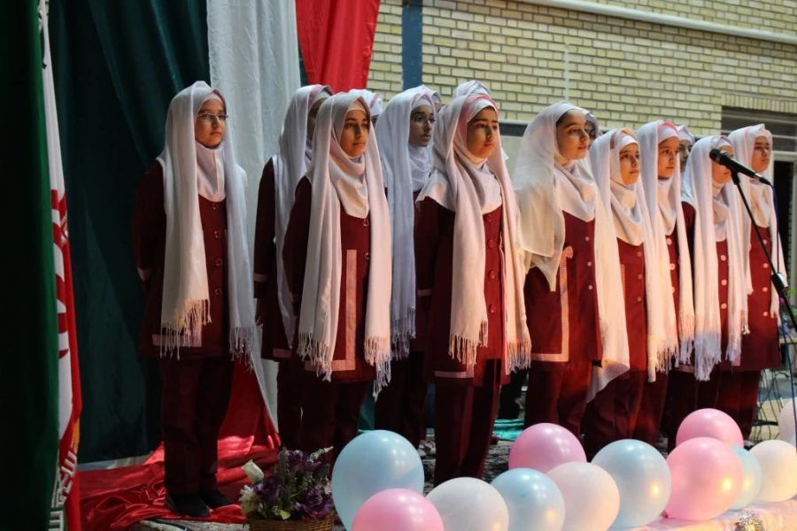 جشن بزرگداشت مقام معلم در پردیس 11