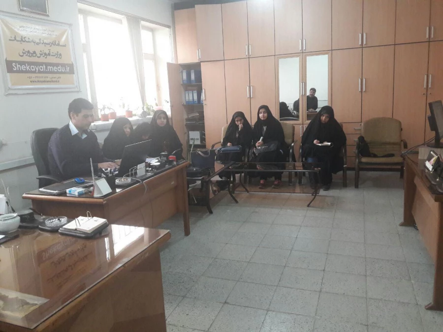 بازدید اعضای کانون آموزش و ارتقای سلامت از اداره کل آموزش و پرورش استان 5