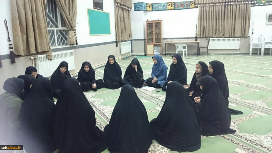 برگزاری نشست خوانش شعر و متن و دلنوشته 2