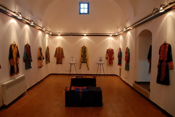 نمایشگاه سوزن دوزی