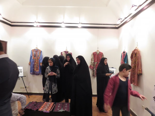 نمایشگاه سوزن دوزی