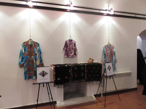 نمایشگاه سوزن دوزی