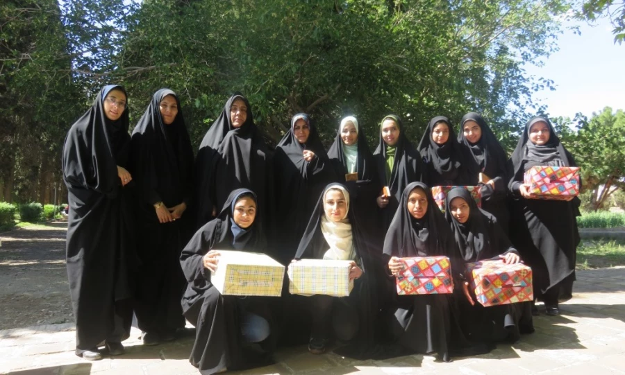 اردوی یک روزه به باغ امیرآباد 5