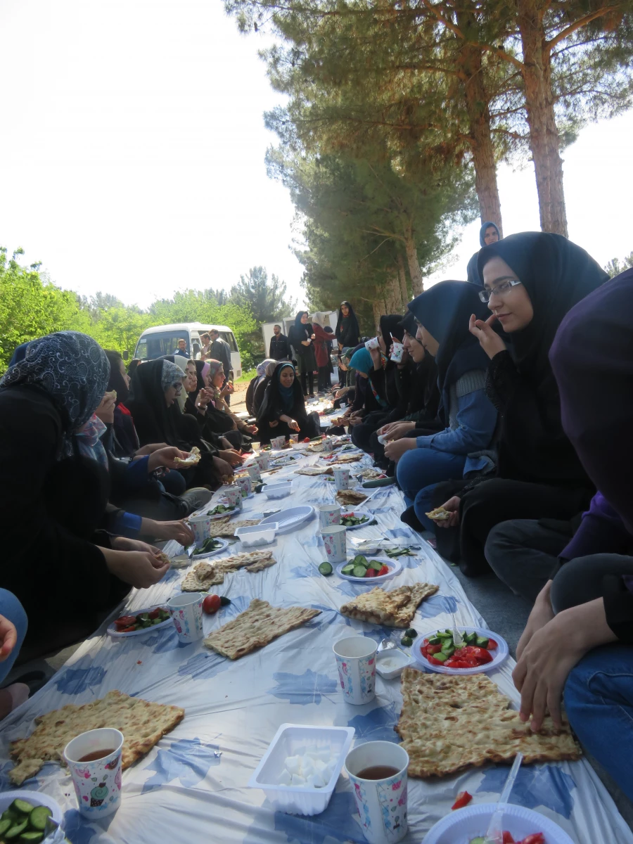اردوی یک روزه به باغ امیرآباد 11