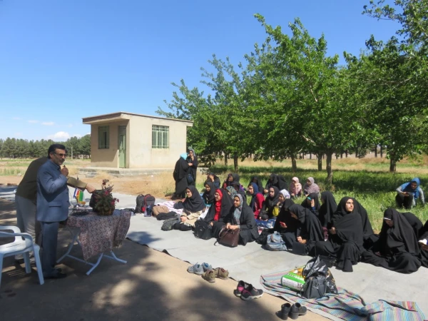 اردوی یک روزه به باغ امیرآباد 13