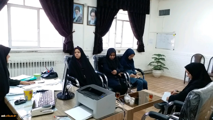 جلسه برنامه ریزی برای آغاز سال تحصیلی 2