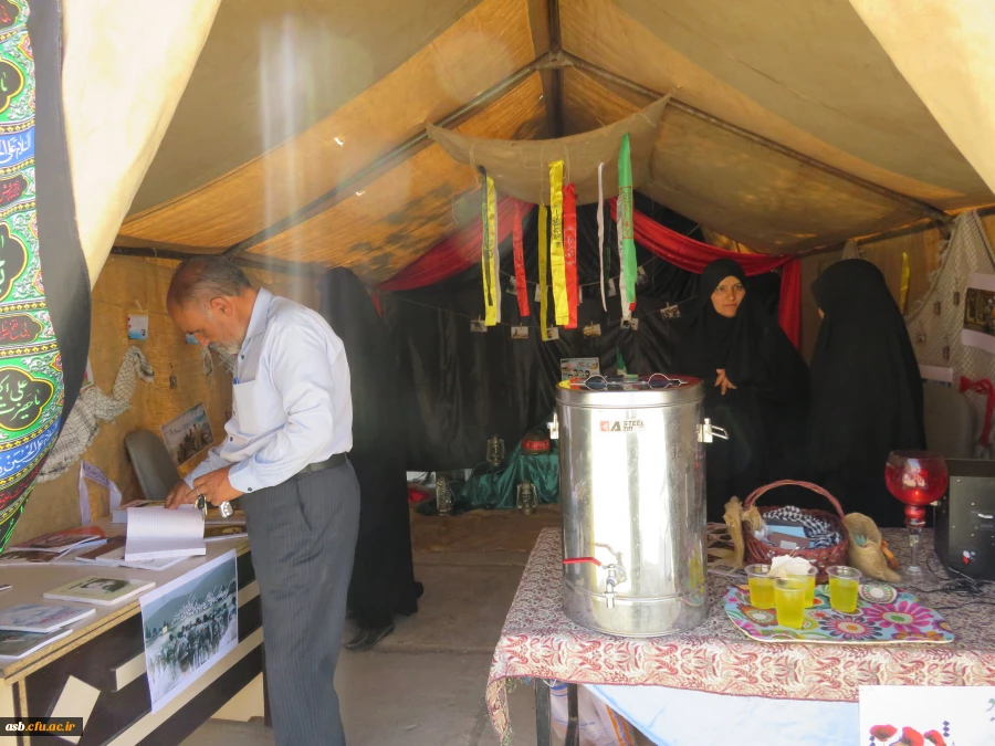 برپایی نمایشگاه دفاع مقدس و استقبال گرم از والدین و دانشجویان جدیدالورود 7