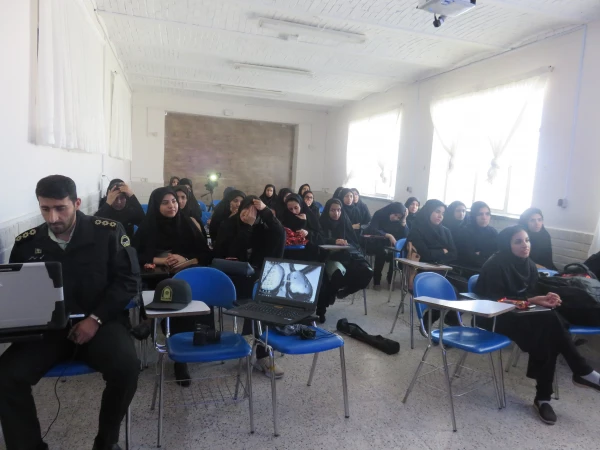 کارگاه آموزشی پیشگیری از آسیب های اجتماعی 2