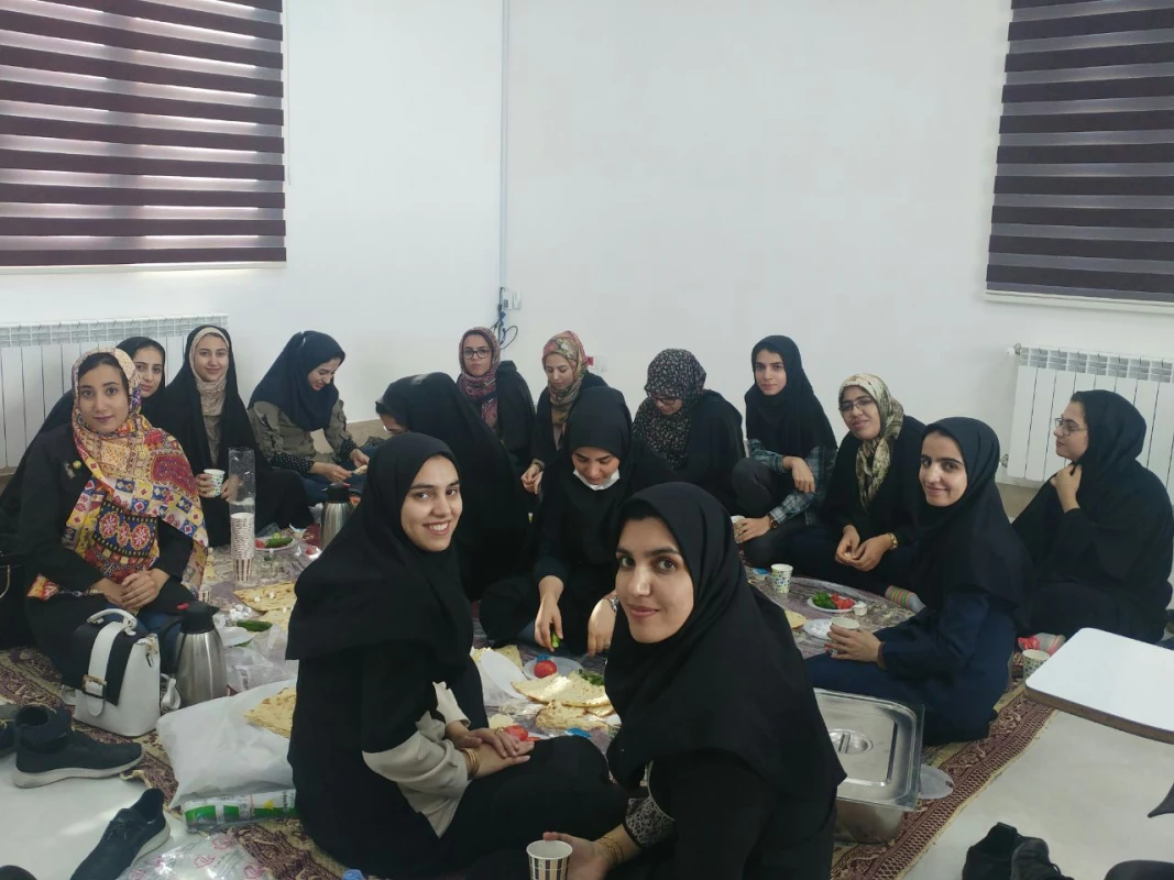 بازدید دانشجویان از دهکده گیاهان دارویی 3