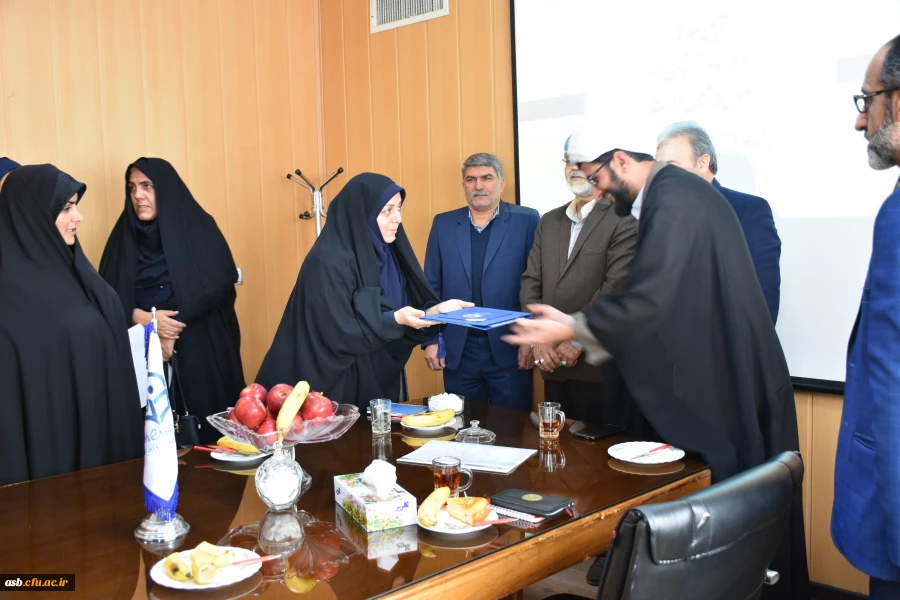 آیین تکریم و معارفه کارشناس حراست پردیس امام سجاد(ع) 2