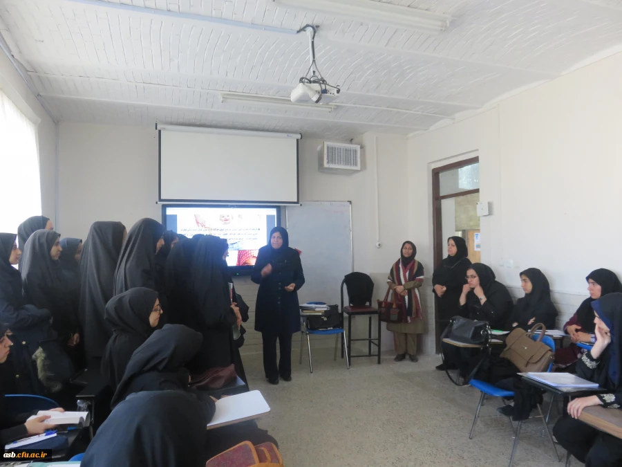 بازدید دانش آموزان مدارس از دانشگاه فرهنگیان در هفته پژوهش 3