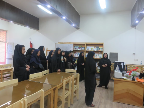 بازدید دانش آموزان مدارس از دانشگاه فرهنگیان در هفته پژوهش 2