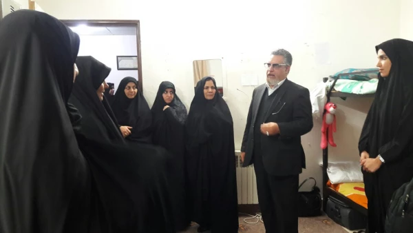 بازدید دکتر کچوئیان از سرای دانشجویی الزهرا چهارشنبه 5 دی ماه 97 2