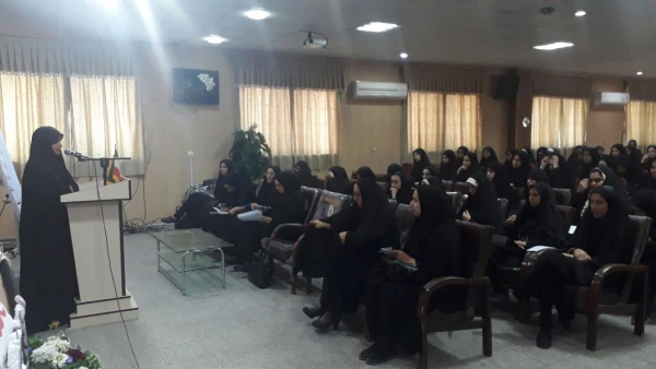 جلسه توجیهی ویژه دانشجویان ورودی بهمن 97 6