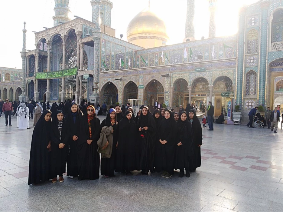 اردوی زیارتی تفریحی قم جمکران و بازدید از نمایشگاه کتاب تهران با همراهی مسئول نهاد رهبری خانم قرشی