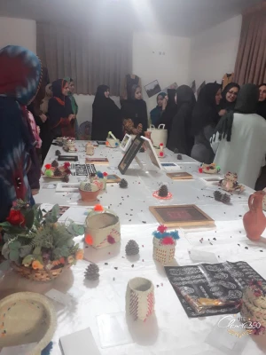 افتتاحیه نمایشگاه صنایع دستی بلوچستان به همراه غذای محلی با حضور آقای ابراهیمی و خانم موهبتی عضو شورای شهر بیرجند در سرای دانشجویی الزهرا 6