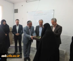 تقدیر فرماندار و مدیر کل بانوان استانداری خراسان جنوبی از رتبه اول  رساله برتر جشنواره دکتر شریعتمداری در سطح کشور  سرکار خانم دکتر باقرزاده سرپرست پردیس امام سجاد(ع) خراسان جنوبی 2