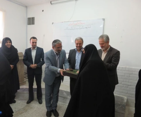 تقدیر فرماندار و مدیر کل بانوان استانداری خراسان جنوبی از رتبه اول  رساله برتر جشنواره دکتر شریعتمداری در سطح کشور  سرکار خانم دکتر باقرزاده سرپرست پردیس امام سجاد(ع) خراسان جنوبی 2