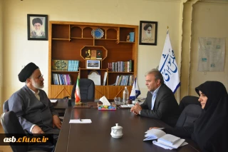 دیدار با حجه الاسلام محمد باقر عبادی نماینده مردم بیرجند خوسف و درمیان در مجلس شورای اسلامی
گفت و گو پیرامون مشکلات دانشگاه فرهنگیان استان