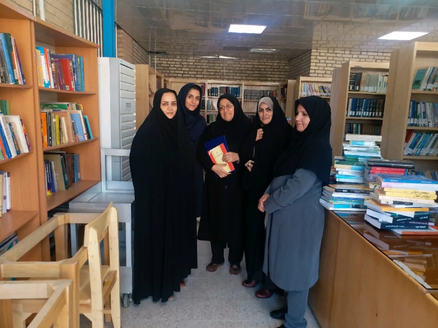 معرفی نیروهای جدید و تحویل ابلاغ آنان توسط سرپرست پردیس امام سجاد(ع) 3