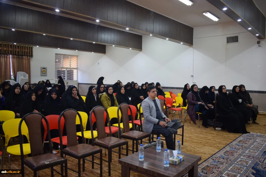 برگزاری جلسه توجیهی کارورزی ویژه مدیران و معلمان راهنمای کارورزی  6