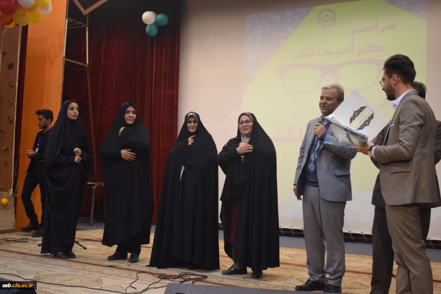 برگزاری مراسم گرامیداشت روز دانشجو 12