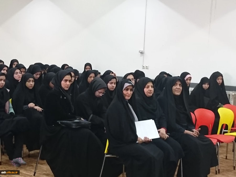 جلسه توجیهی کارورزی و فرم خلاصه فعالیت و ارزیابی وضعیت سلامت جوانان 29-18 سال ویژه دانشجو معلمان 96 2