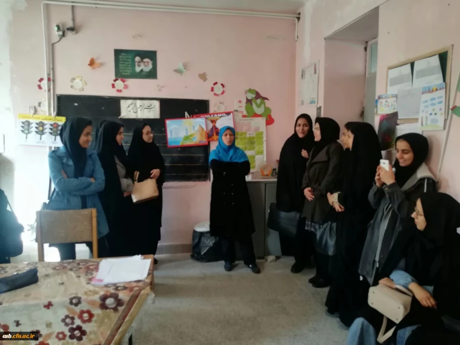 باز دید دانشجو معلمان ورودی 95 از مدرسه در روستای خراشاد 2