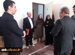 نشست صمیمی مسئولان شهرستان  بیرجند در خصوص رفع موانع موجود جهت زمین احداثی

 پردیس امام سجاد (ع) 3