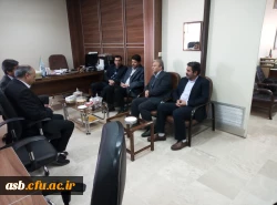 نشست صمیمی مسئولان شهرستان  بیرجند در خصوص رفع موانع موجود جهت زمین احداثی پردیس امام سجاد (ع) 8