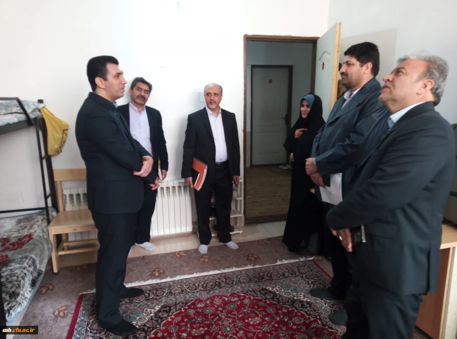 نشست صمیمی مسئولان شهرستان  بیرجند در خصوص رفع موانع موجود جهت زمین احداثی پردیس امام سجاد (ع) 10