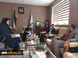 اولین نشست همایش منطقه ای جایگاه شعر در تعلیم و تربیت 2