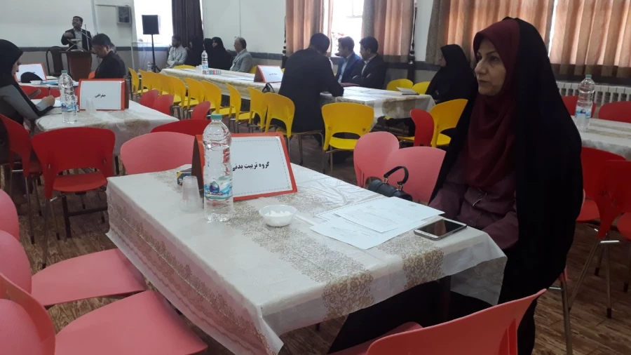 جلسه هم اندیشی اساتید هم درس پردیس های شهید باهنر و امام سجاد(ع) 12