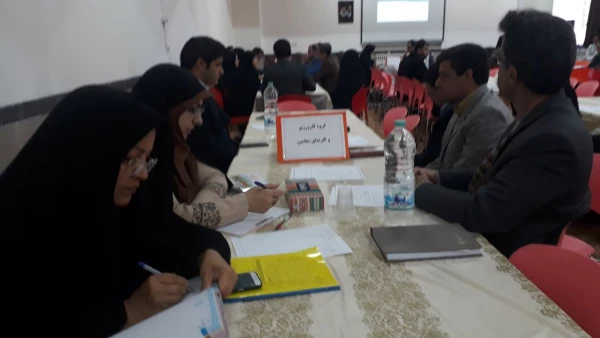 جلسه هم اندیشی اساتید هم درس پردیس های شهید باهنر و امام سجاد(ع) 14