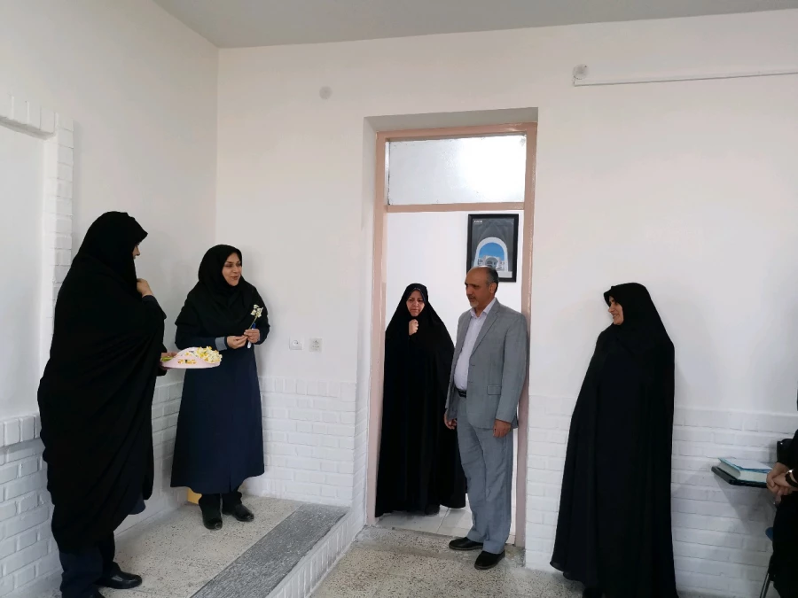 تبریک روز زن به همکاران و اساتید توسط سرپرست پردیس امام سجاد(ع) 2