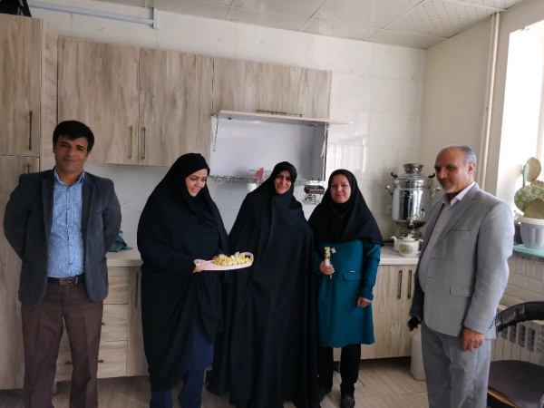 تبریک روز زن به همکاران و اساتید توسط سرپرست پردیس امام سجاد(ع) 8