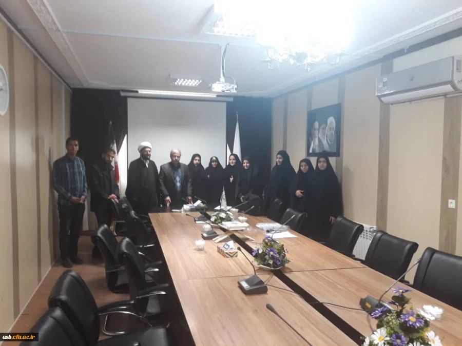 برگزاری سومین جلسه هماهنگی یادواره شهدا در مدیریت استان 2